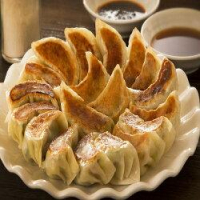 【21時】「豊味園神戸」、にんにく不使用 肉汁あふれる手作り餃子 80個 2,299円（28.7円/袋）送料無料のイメージ